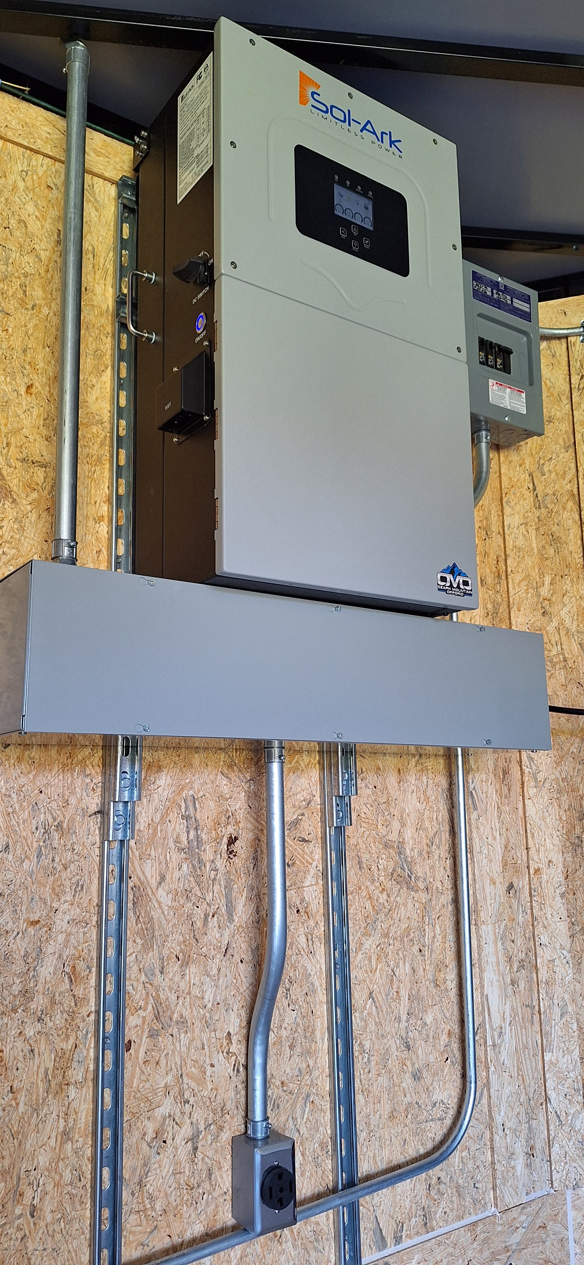 36' Enclosed SOLAR POWERED Offgrid Self-Sufficient Trailer - SOL-ARK 15K with OMO 32K Freedom Lithium Battery