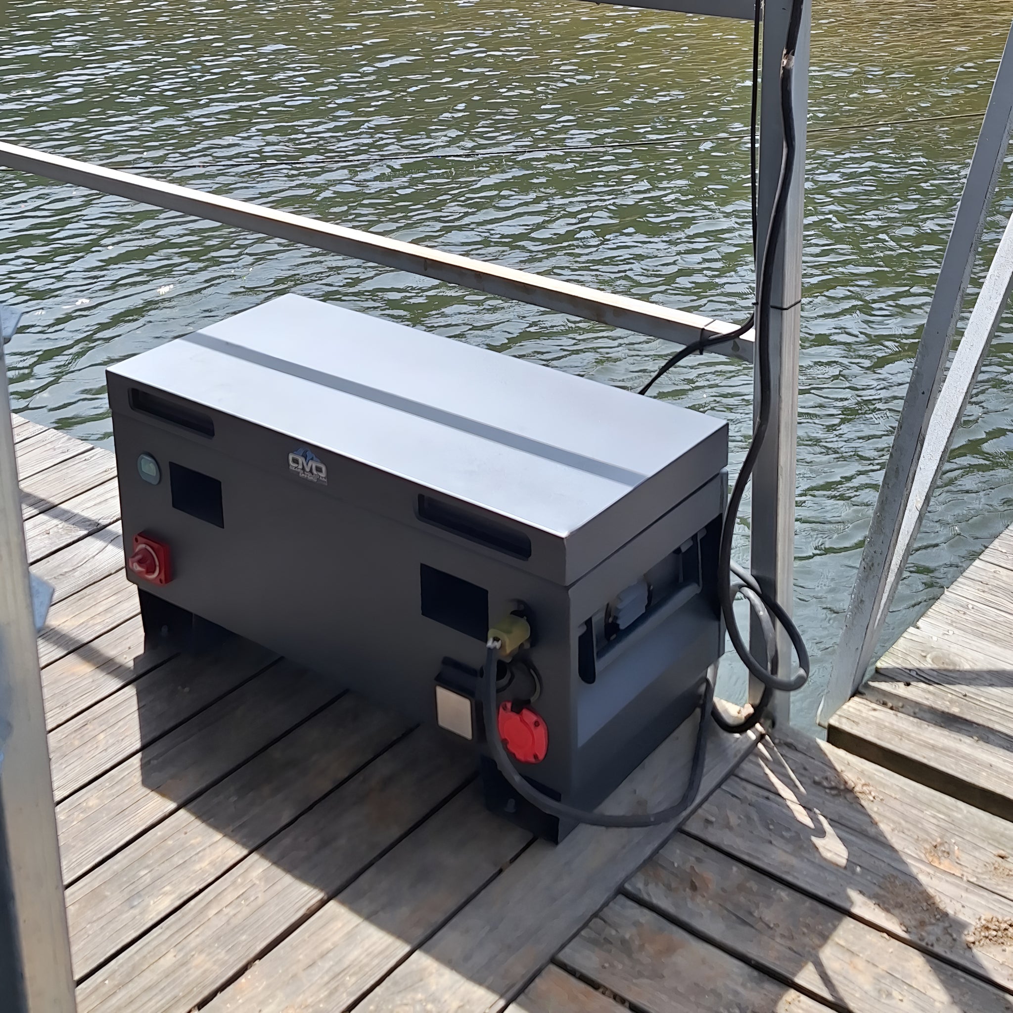 2.2KW Boat Dock Offgrid Solar Kit - Portable with Plug and Play Connections
