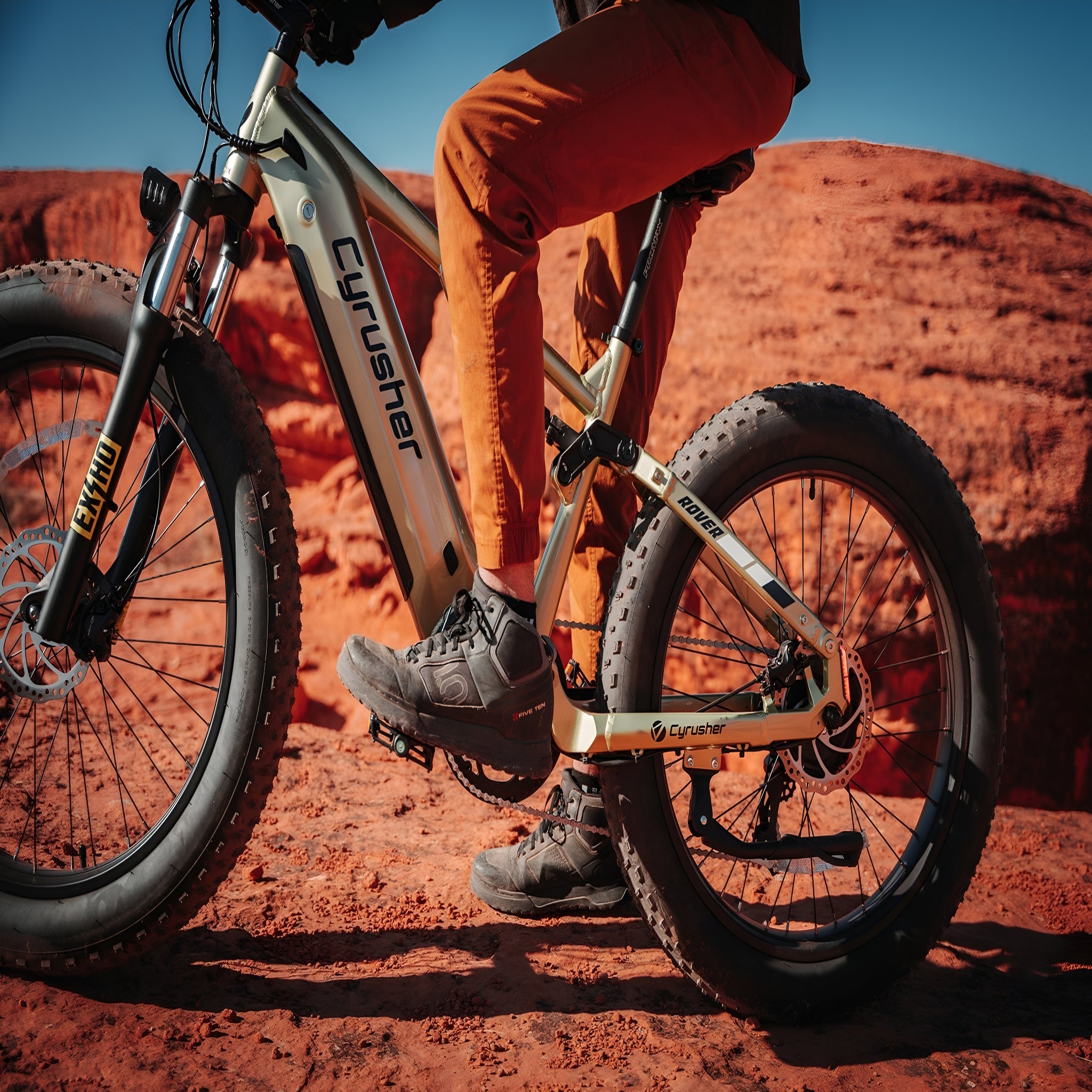 Cyrusher Rover Step-Over Full-Suspension E-Bike