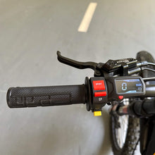 Load image into Gallery viewer, Freego Natkie N1 Electric Mountain Off-Road Dirt Bike, 8000W (SAK86147)